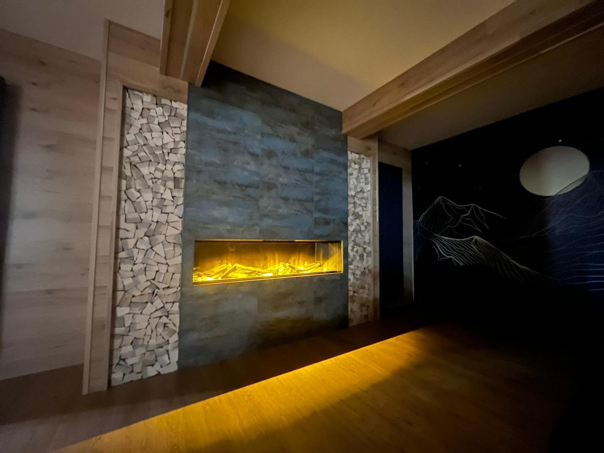 Anemone Bianco Suite Rooms Tonalepass Exterior foto