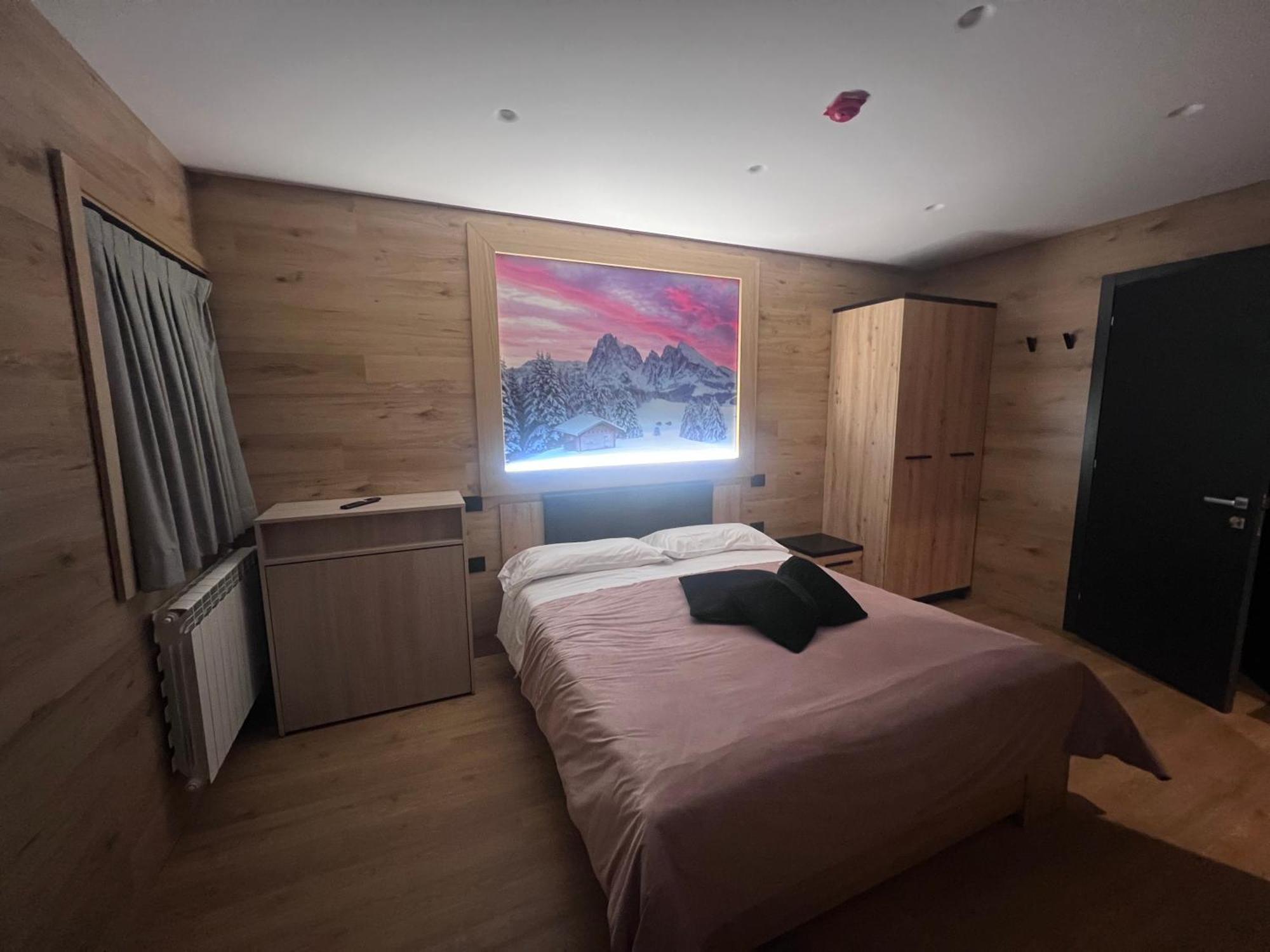 Anemone Bianco Suite Rooms Tonalepass Exterior foto