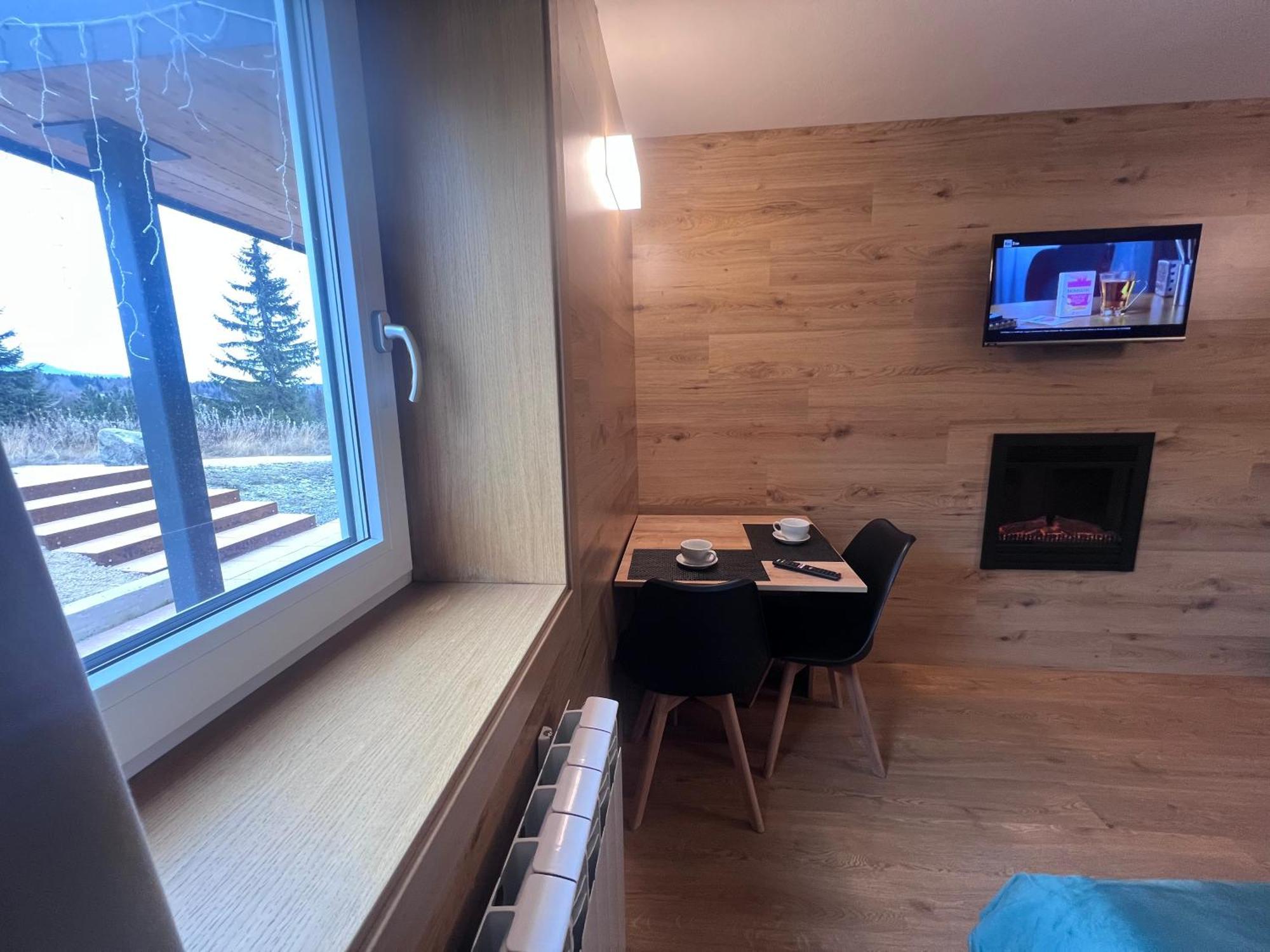 Anemone Bianco Suite Rooms Tonalepass Exterior foto