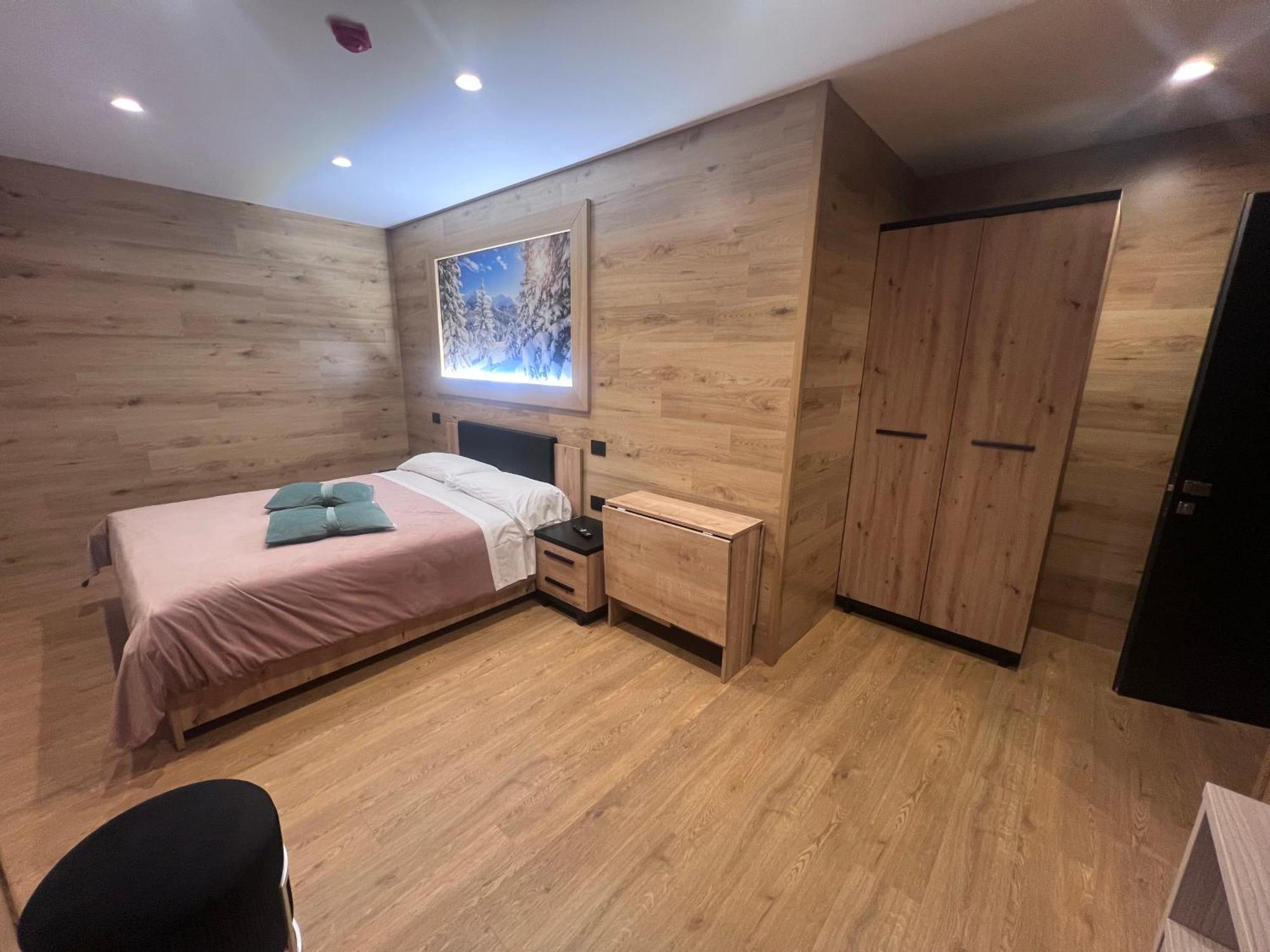 Anemone Bianco Suite Rooms Tonalepass Exterior foto